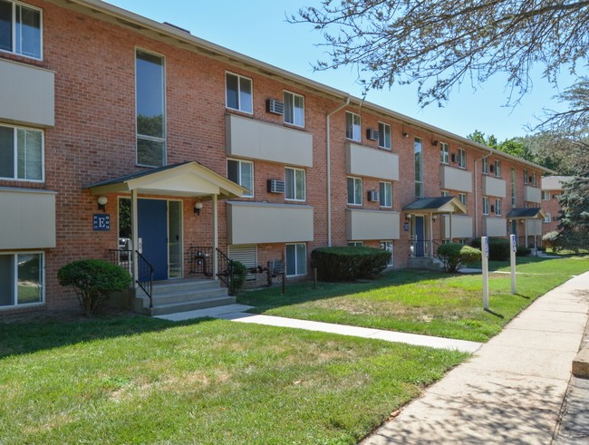 Lake Club Apartments - Apartments in Dover, DE | Apartments.com