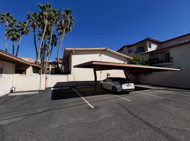 Foto del edificio - Prime Scottsdale Location! 2 bed 1.5 bath ...