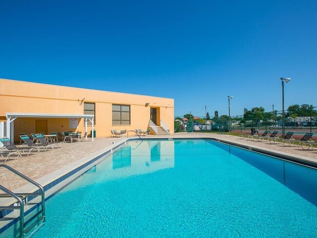 Foto del edificio - 4006 39th St W