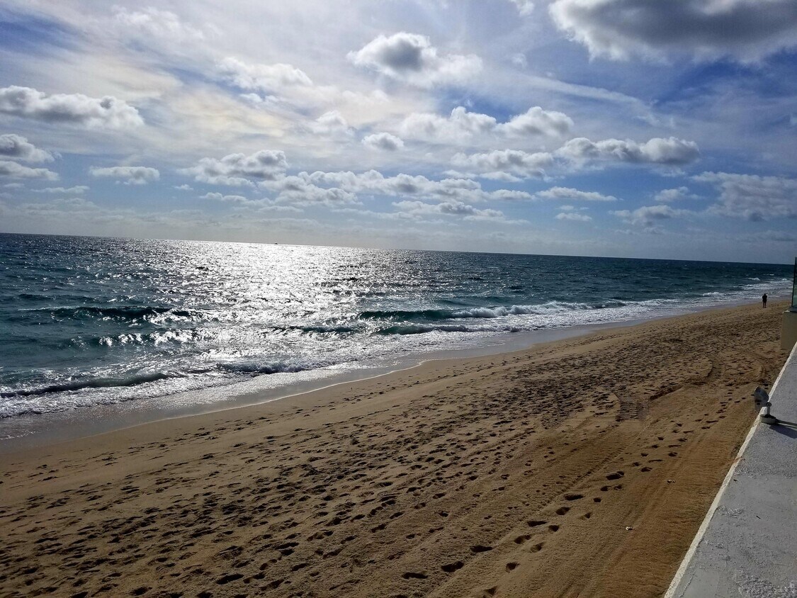 Foto principal - 3570 S Ocean Blvd