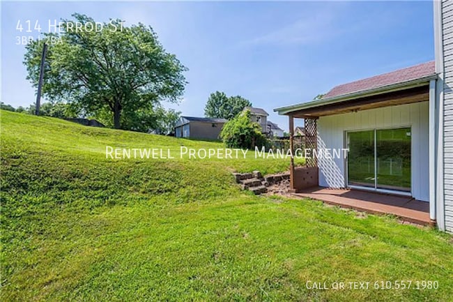 Building Photo - 414 Herrod St