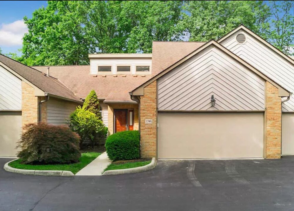 Foto principal - 7795 Bartles Ave