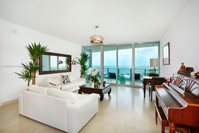 Foto del edificio - 2627 S Bayshore Dr