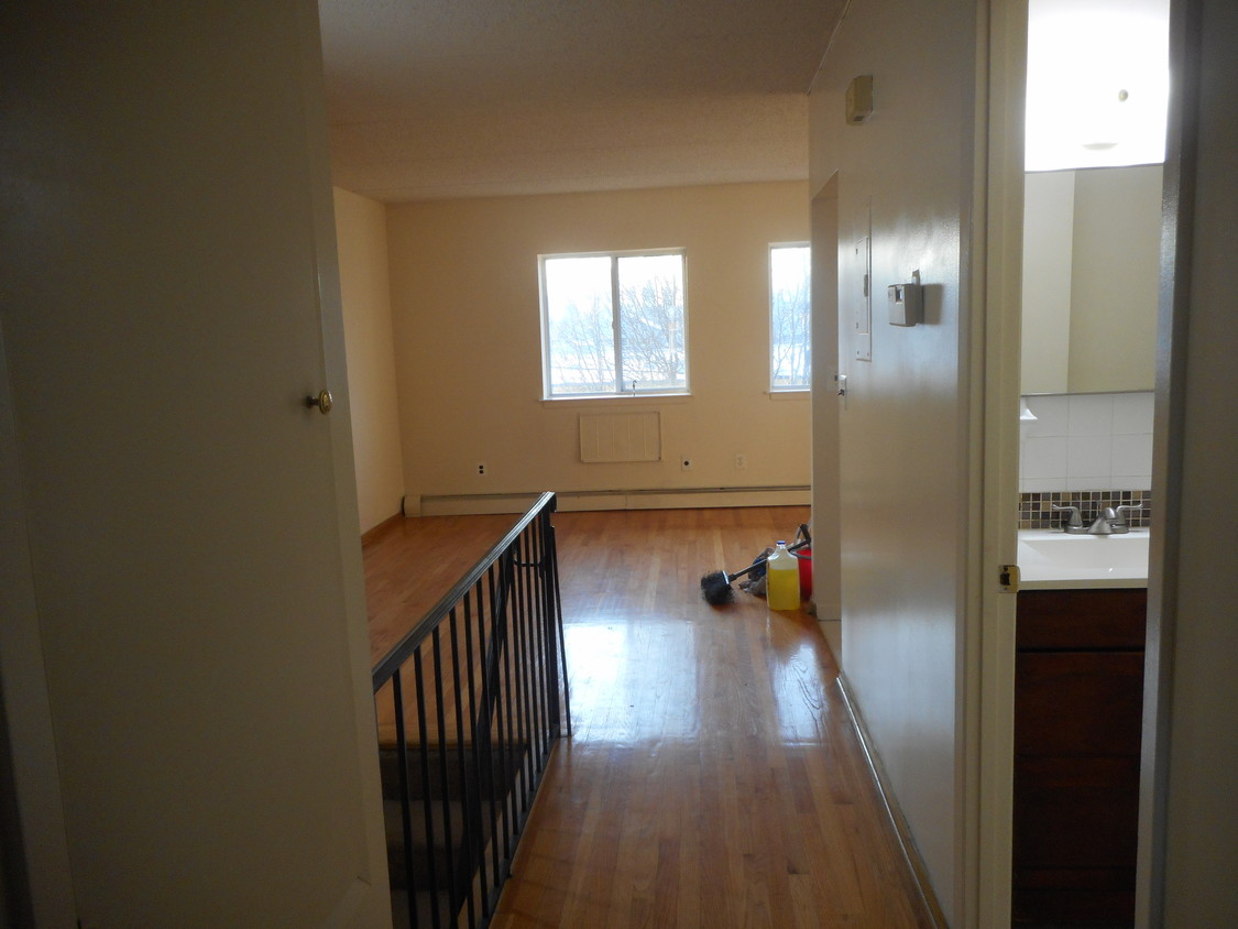 Primary Photo - 43-33 13th St