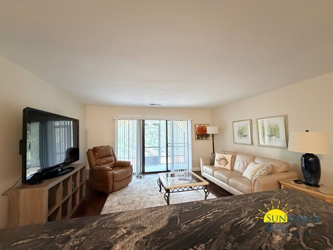 Foto del edificio - 103 Westlake Ct
