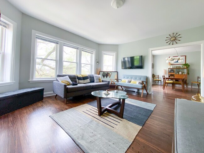 Foto del edificio - 4808 N Paulina St