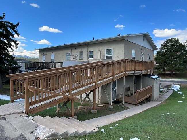 Foto del edificio - 115 N Park St