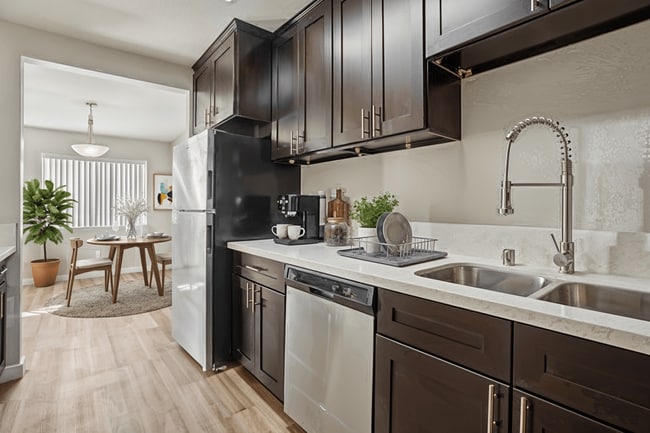 Building Photo - Chadron Apts