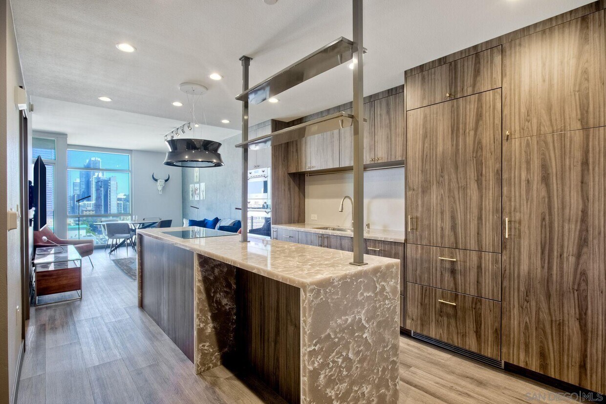 Foto principal - 800 The Mark Ln