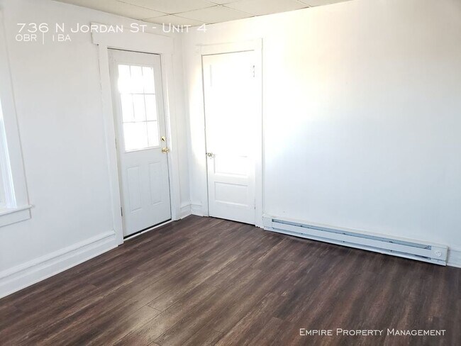 Building Photo - Studio in Allentown