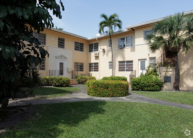 Building Photo - Beacon Manor