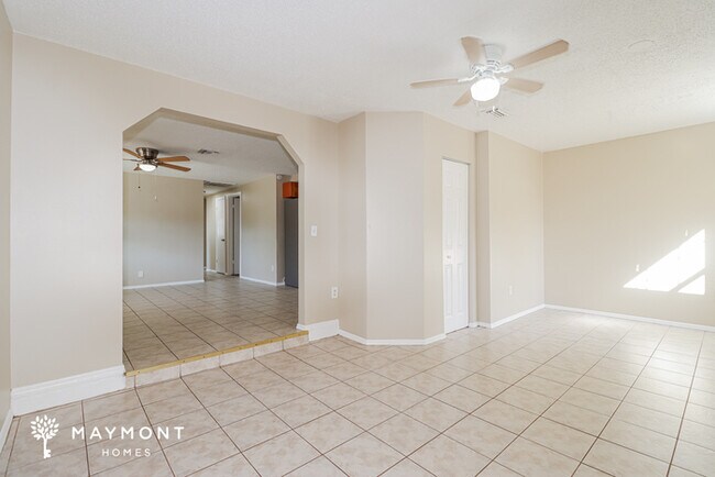 Foto del edificio - 3107 Birch Ct