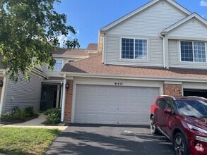 Building Photo - 440 E Thornhill Ln