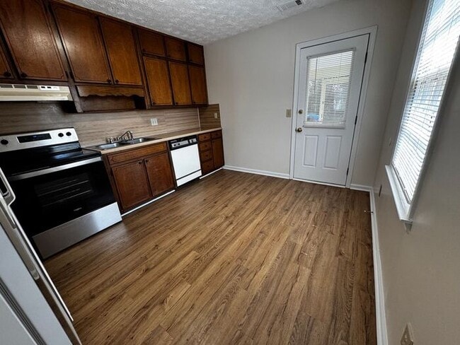 Foto del edificio - !!!WARNING: AVOID SCAMS CONFIRM RENTAL AT ...