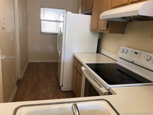 Building Photo - 7435 Woodmont Terrace