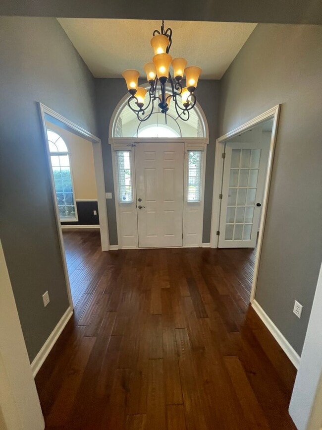 Building Photo - Available January!