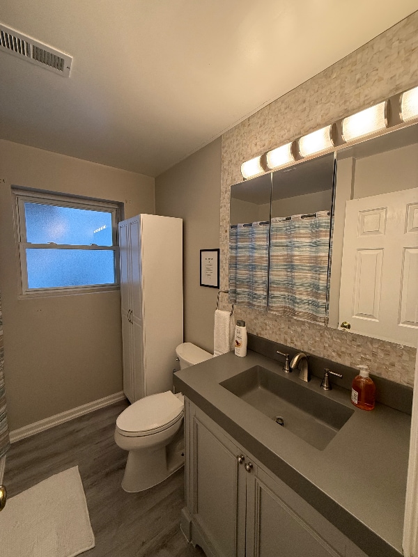 Building Photo - 3523 Susan Lewis Dr