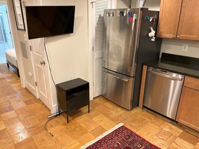 Foto del edificio - 703 6th St NW