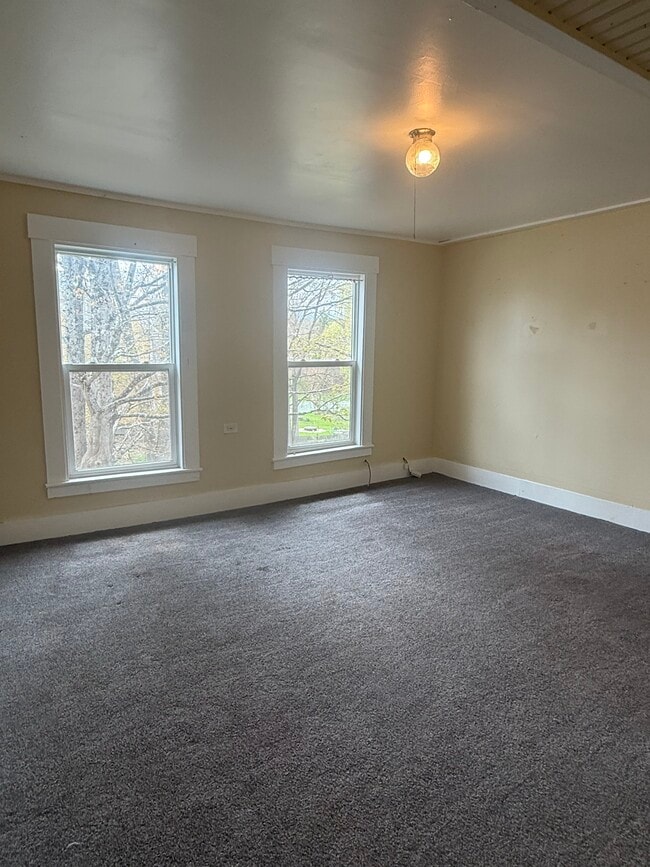 Living Room - 86 Main St