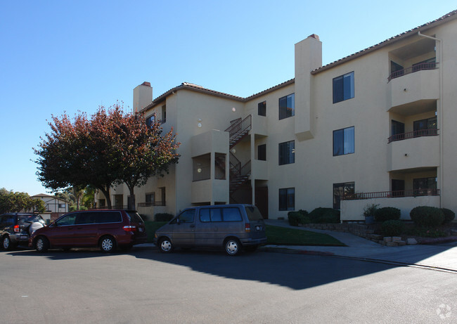 Building Photo - Atria La Jolla