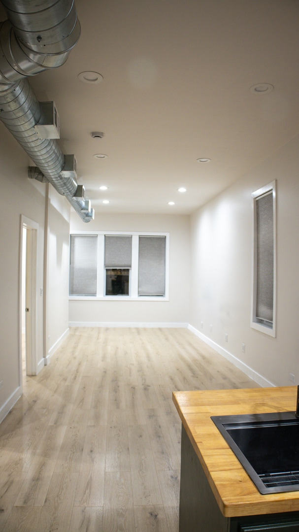 Building Photo - 1812 W 23rd St