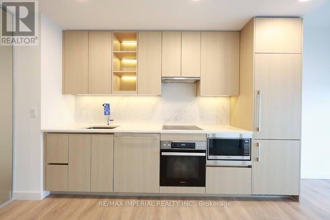 Building Photo - 25 McMahon Dr