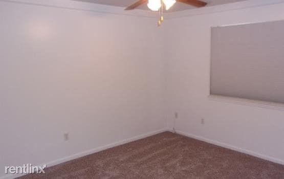 Building Photo - 27729 Carini Villa St