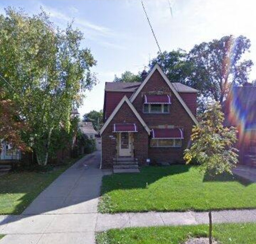 Primary Photo - 3979 W 157th St