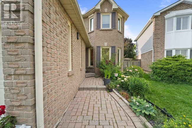Building Photo - 6251 Saltmarsh Ct