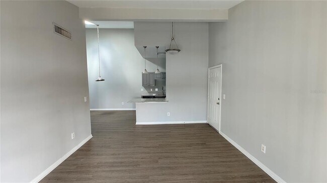 Foto del edificio - 145 N Pearl Lake Causeway