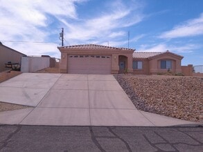 Building Photo - 3360 El Toro Dr