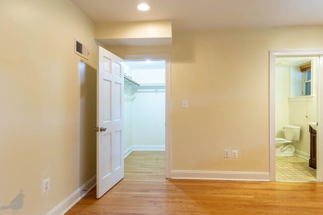 Foto del edificio - Updated 2BR and 2BA in Columbia Heights C!