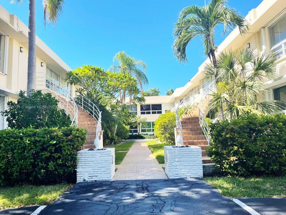 9940 Collins Ave Unit 9, Bal Harbour, FL 33154 Condo for Rent in Bal