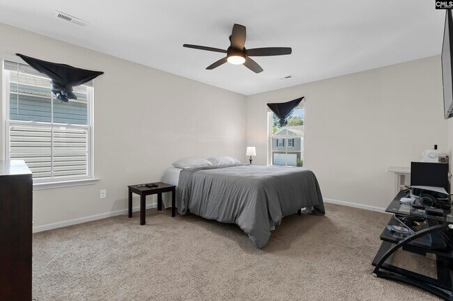 Foto del edificio - 2097 Elmridge Rd