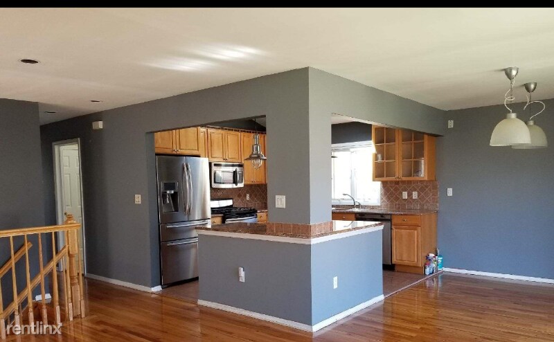 Primary Photo - 3 br, 1 bath Apartment - 924 Annadale Rd