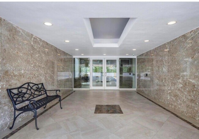 Building Photo - 1370 S Ocean Blvd