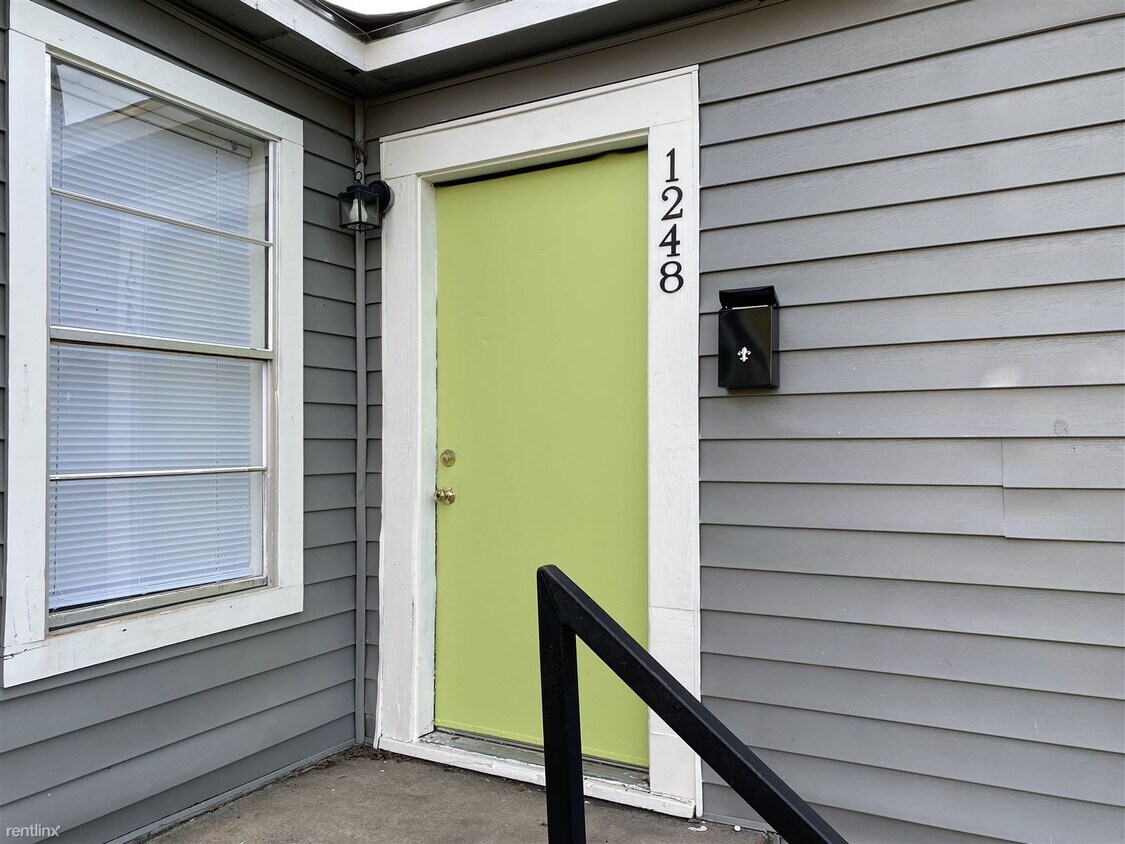 Primary Photo - 2 br, 1 bath Duplex - 1248 Estelle Street