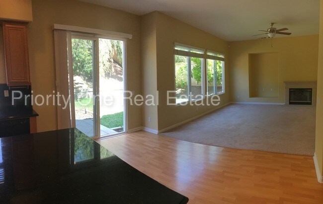 Building Photo - Large Luxury Home in 4S Ranch Available NOW!