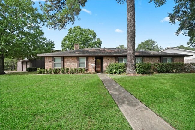 Foto del edificio - 1319 Spillers Ln