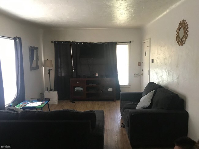Building Photo - 2 br, 1 bath House - 1311 N Green St