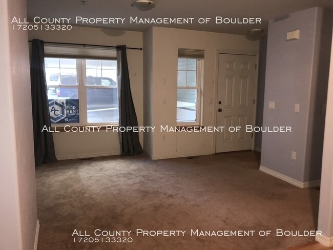 Building Photo - Great Condo in Beautiful Dakota Ridge!