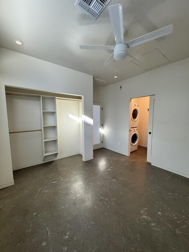 Foto del edificio - 1022 E Fillmore St