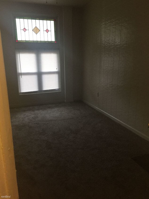 Primary Photo - 3219 McElderry St