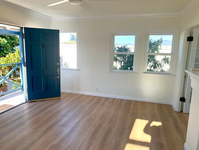 Living room - 1809 12th St