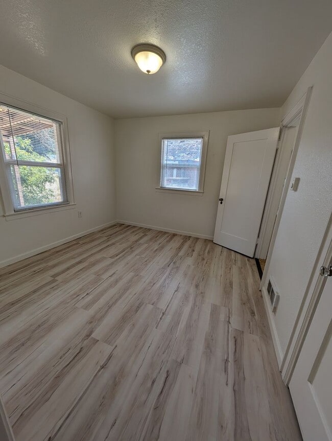 Foto del edificio - 2 Bedroom 1 Bath House