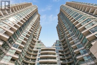 Building Photo - 801-228 QUEENS Quay