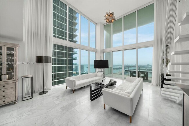 Foto del edificio - 1040 Biscayne Blvd