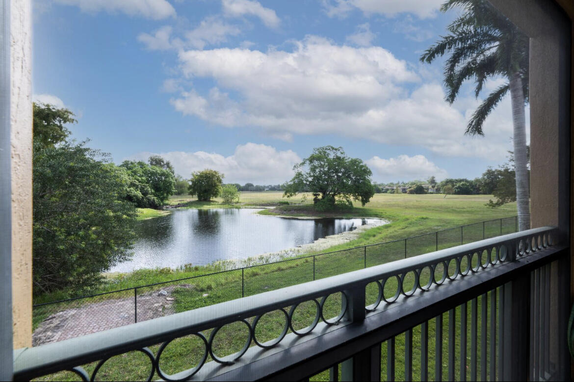 11750 St Andrews Place Unit 202, Wellington, FL 33414 Condo for Rent