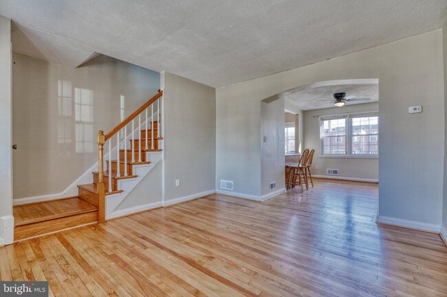 Building Photo - 8331 Kendale Rd
