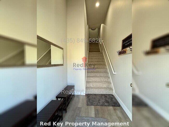 Foto del edificio - Adobe Rock Dr. Fully Furnished